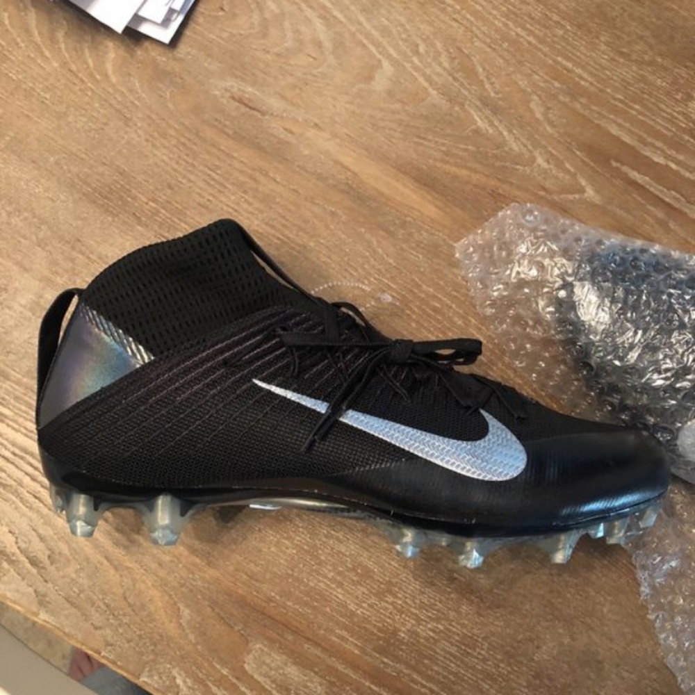 Nike untouchable 2 mens football cleats size 12